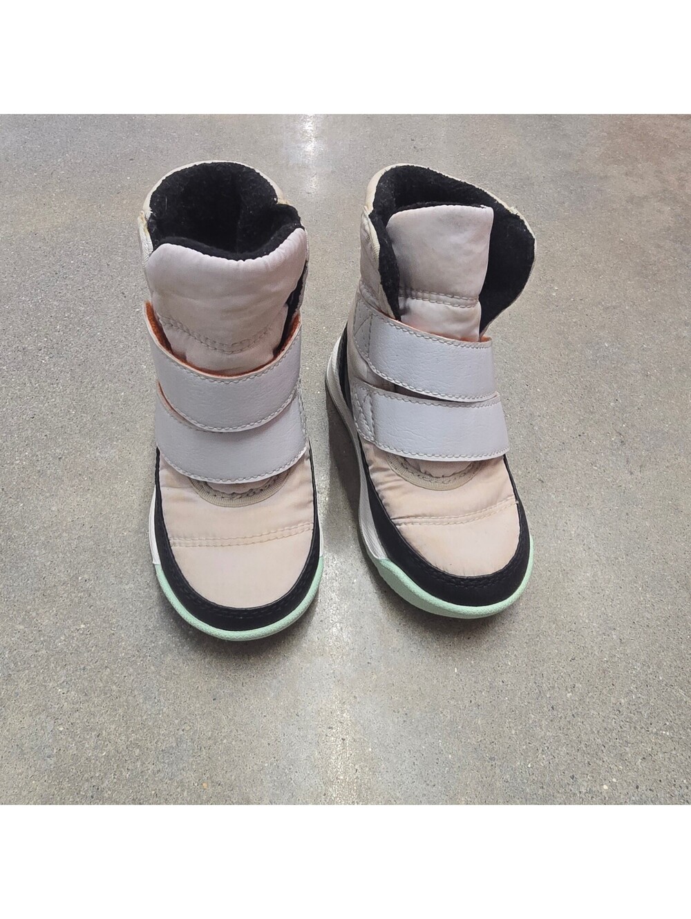 Sorel Waterproof Kids Winter Boots Size 6